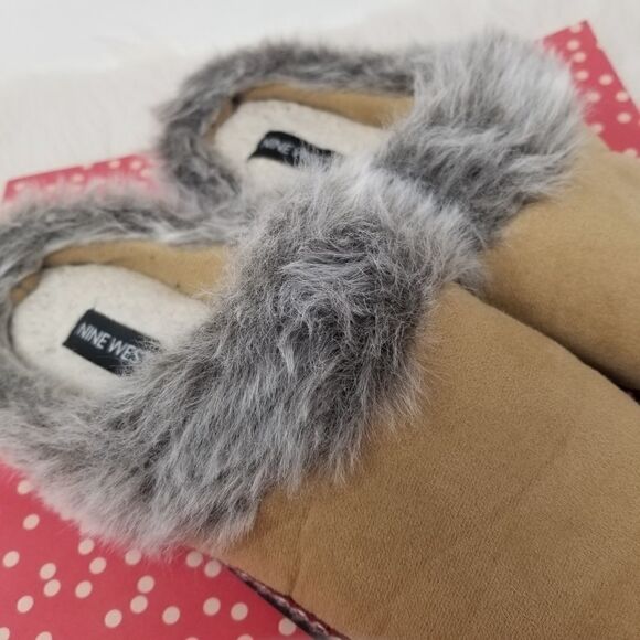 NINE WEST SLIPPERS W/FUR TRIM. SIZE L (9-10) - Picture 9 of 12